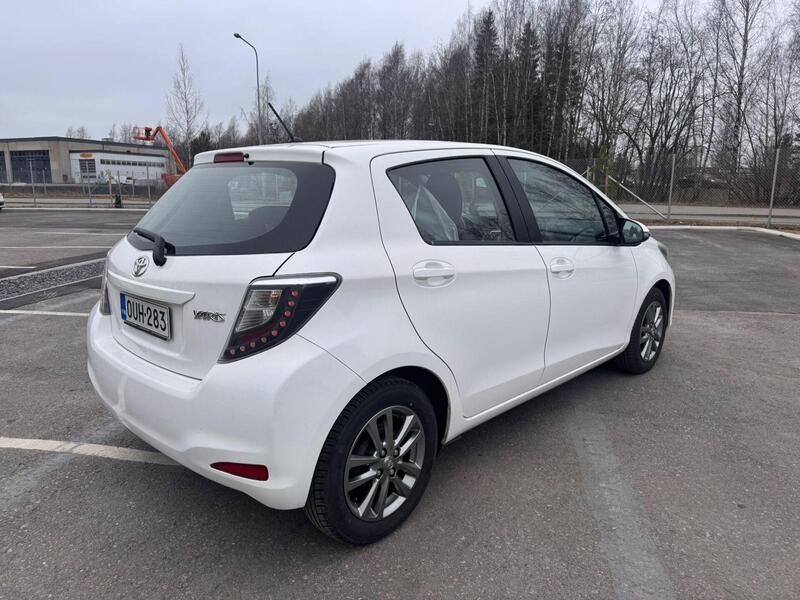 Toyota Yaris vaihtoauto