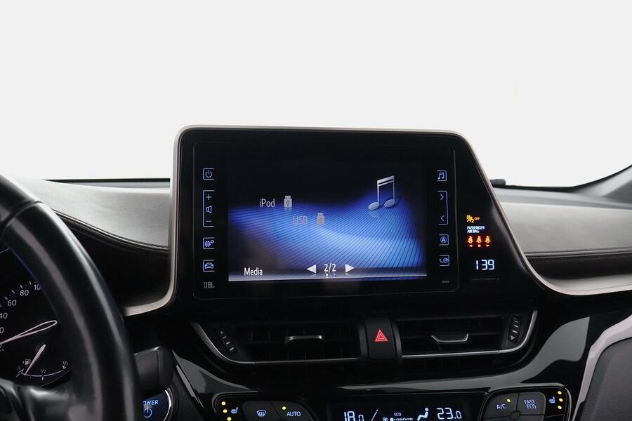 Toyota C-HR vaihtoauto