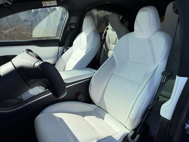Tesla Model X vaihtoauto
