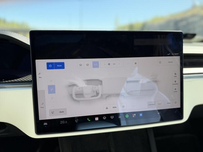 Tesla Model X vaihtoauto