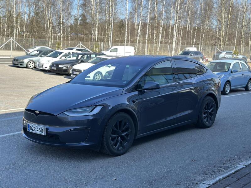 Tesla Model X vaihtoauto