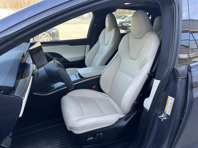 Tesla Model X vaihtoauto