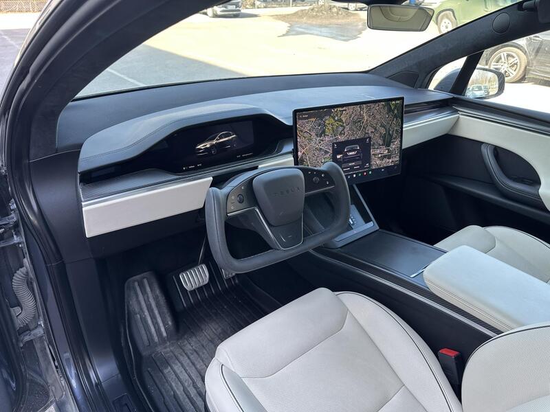 Tesla Model X vaihtoauto
