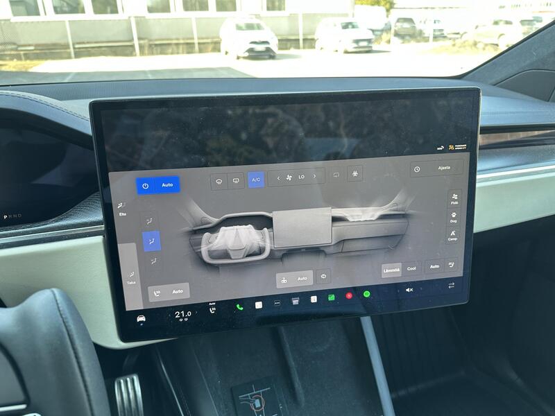 Tesla Model X vaihtoauto