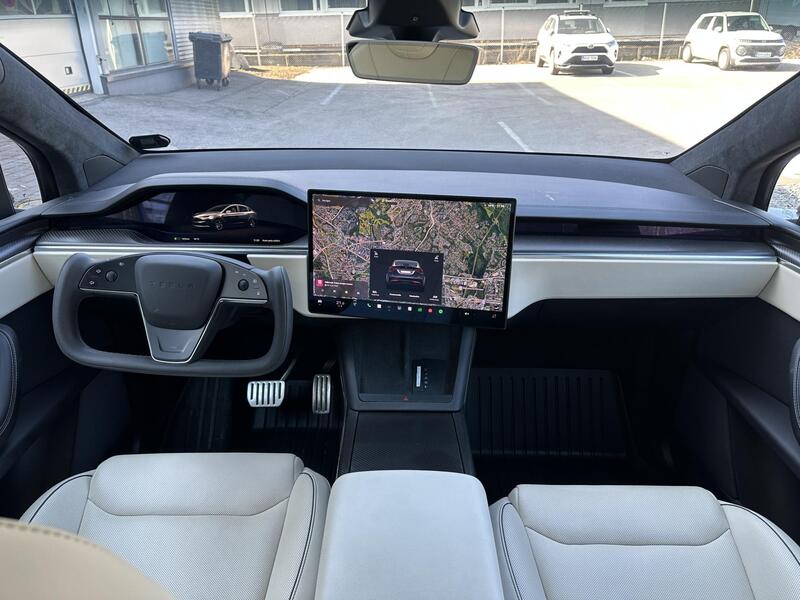 Tesla Model X vaihtoauto