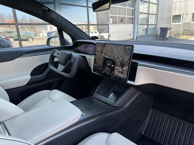 Tesla Model X vaihtoauto