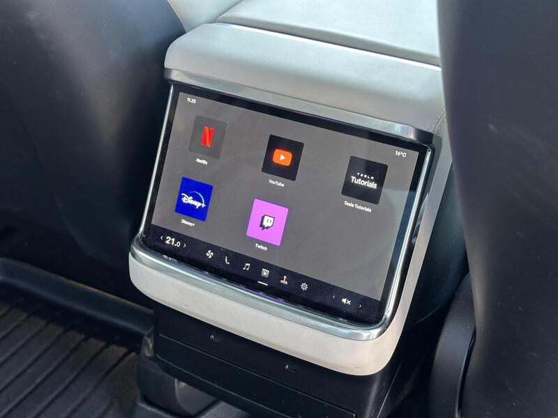 Tesla Model X vaihtoauto