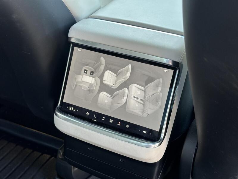 Tesla Model X vaihtoauto