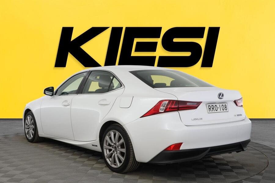 Lexus IS vaihtoauto