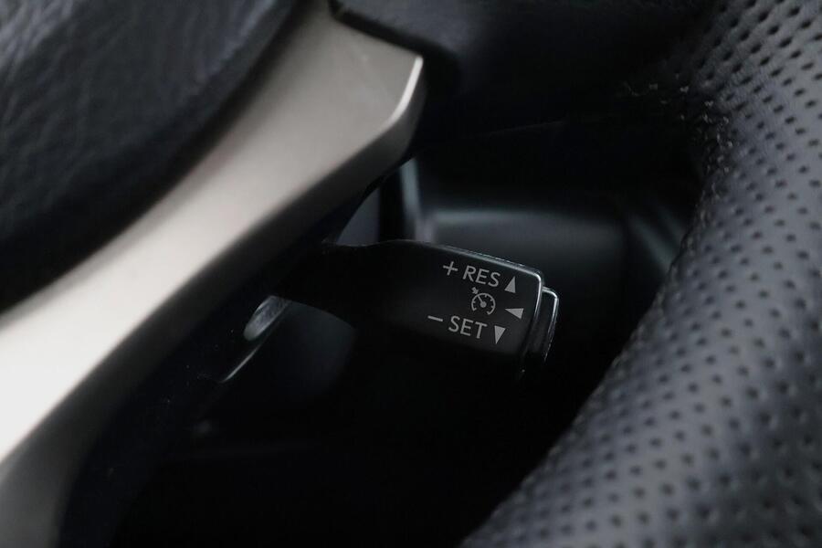 Lexus IS vaihtoauto
