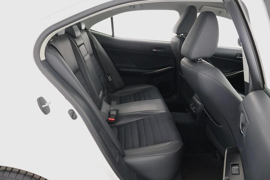 Lexus IS vaihtoauto