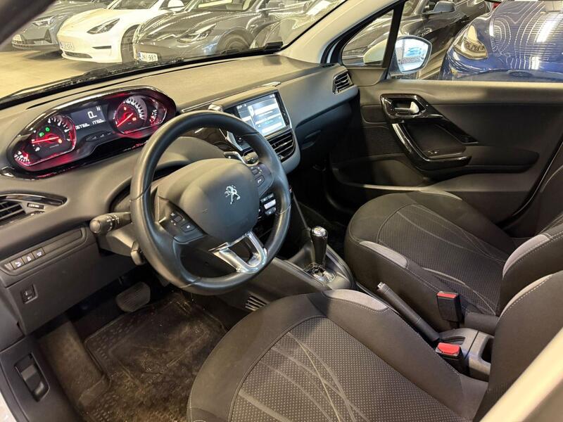 Peugeot 208 vaihtoauto