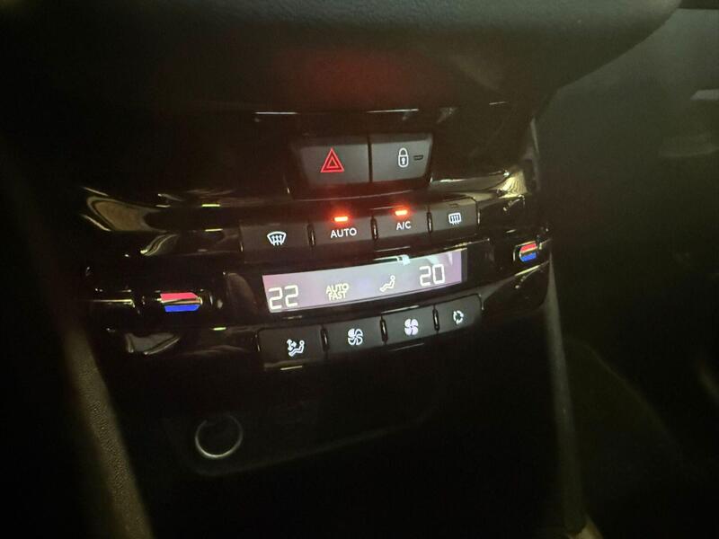 Peugeot 208 vaihtoauto