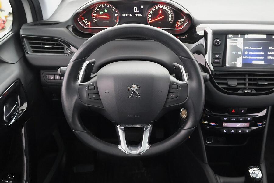 Peugeot 208 vaihtoauto