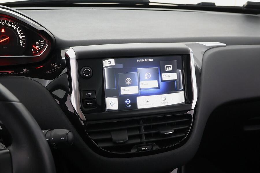 Peugeot 208 vaihtoauto