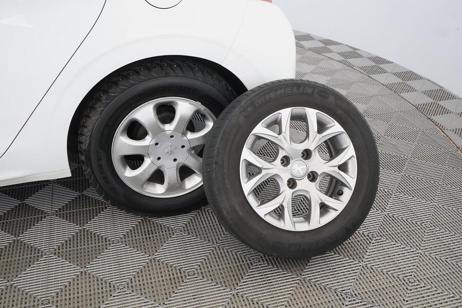 Peugeot 208 vaihtoauto