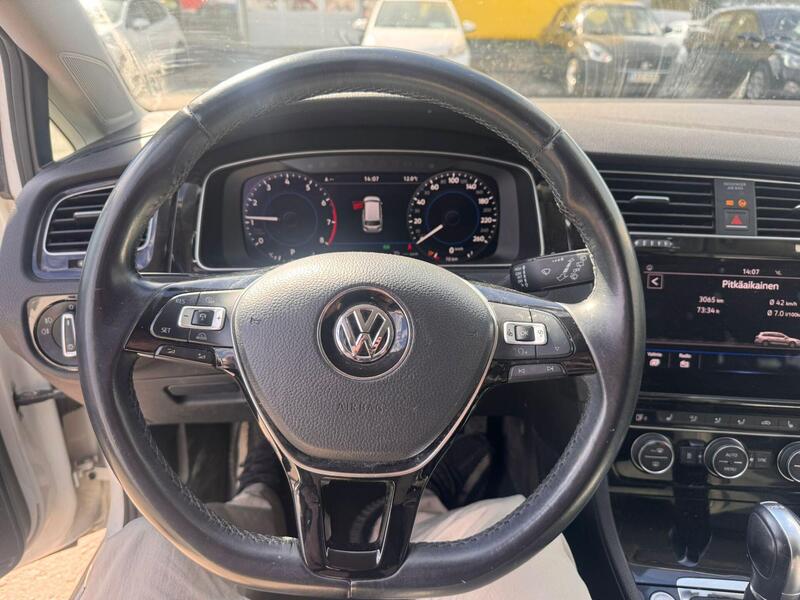 Volkswagen Golf vaihtoauto
