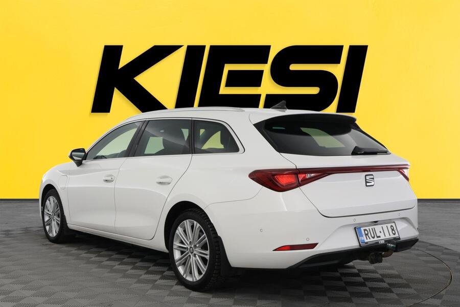 SEAT Leon Sportstourer vaihtoauto