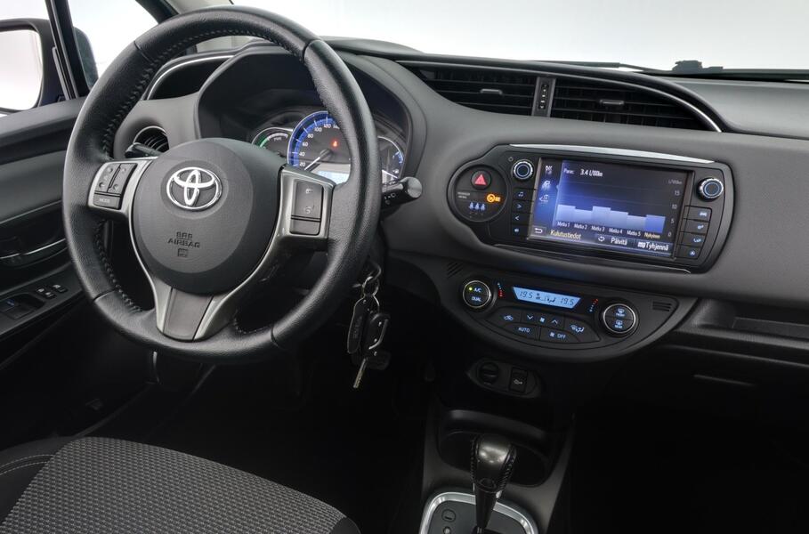 Toyota Yaris vaihtoauto