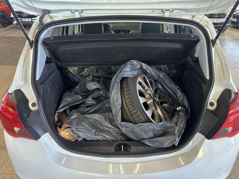 Opel Corsa vaihtoauto