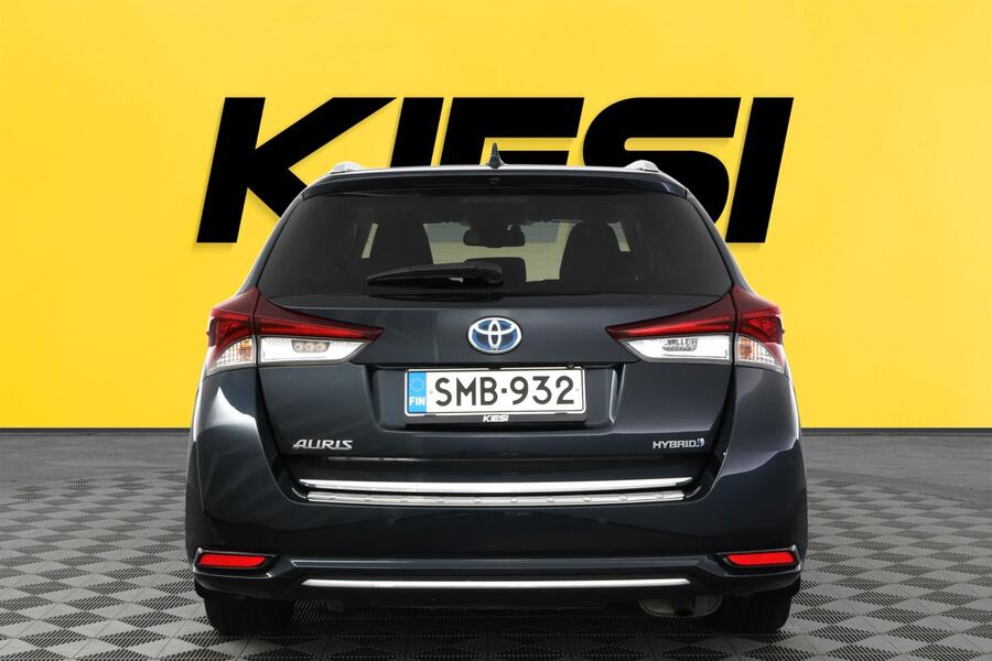 Toyota Auris vaihtoauto