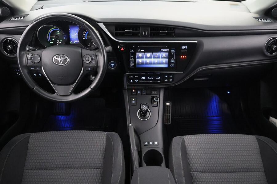 Toyota Auris vaihtoauto