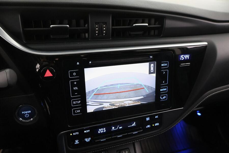 Toyota Auris vaihtoauto