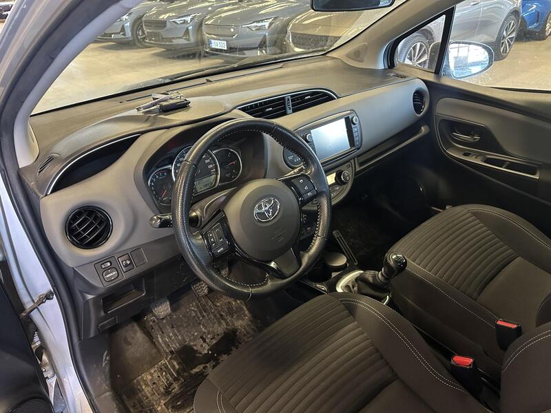 Toyota Yaris vaihtoauto