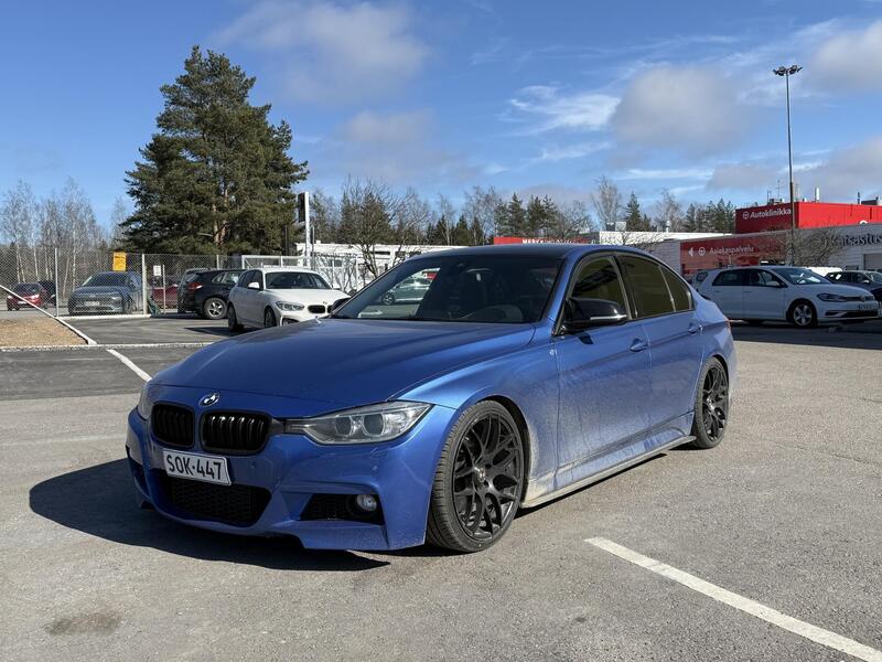 BMW 330 vaihtoauto