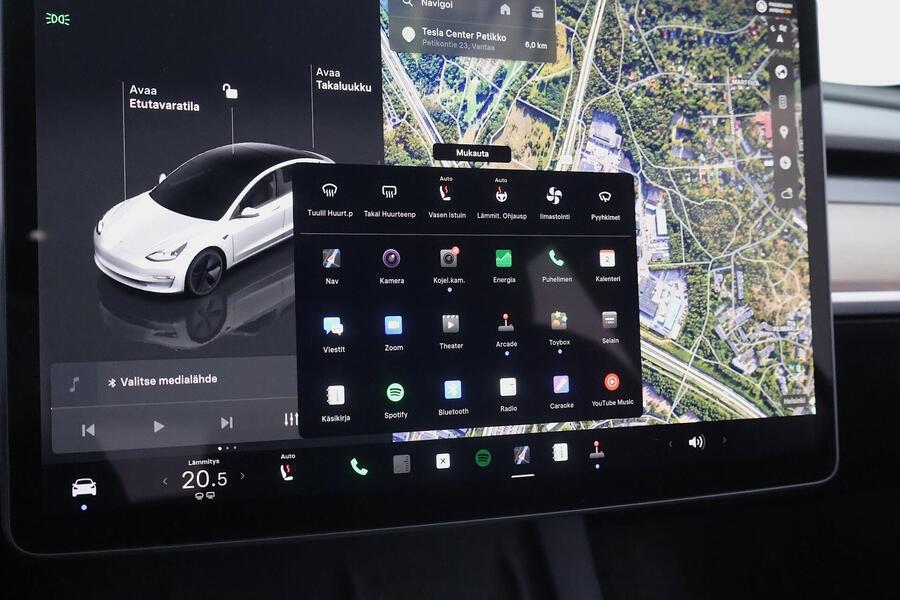 Tesla Model 3 vaihtoauto