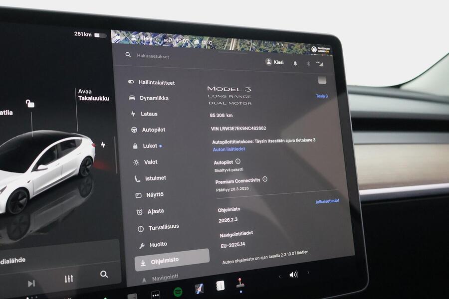 Tesla Model 3 vaihtoauto