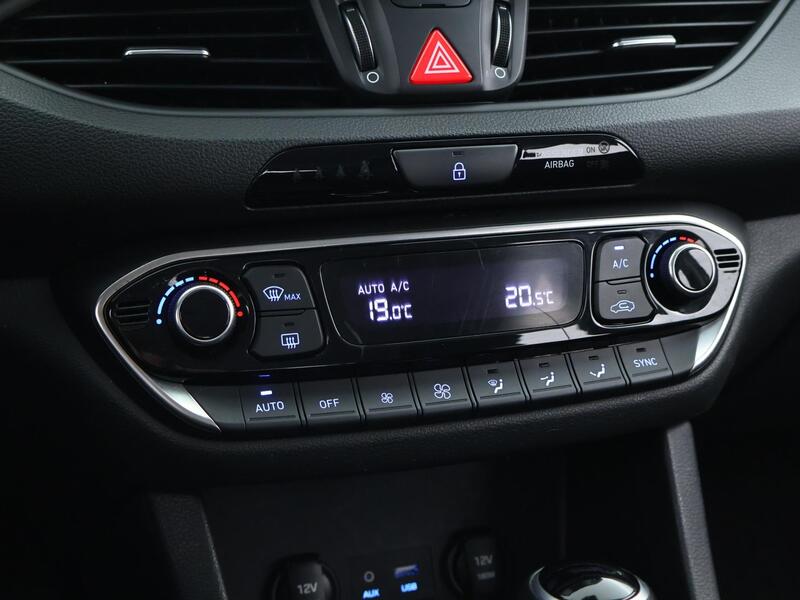 Hyundai i30 Fastback vaihtoauto