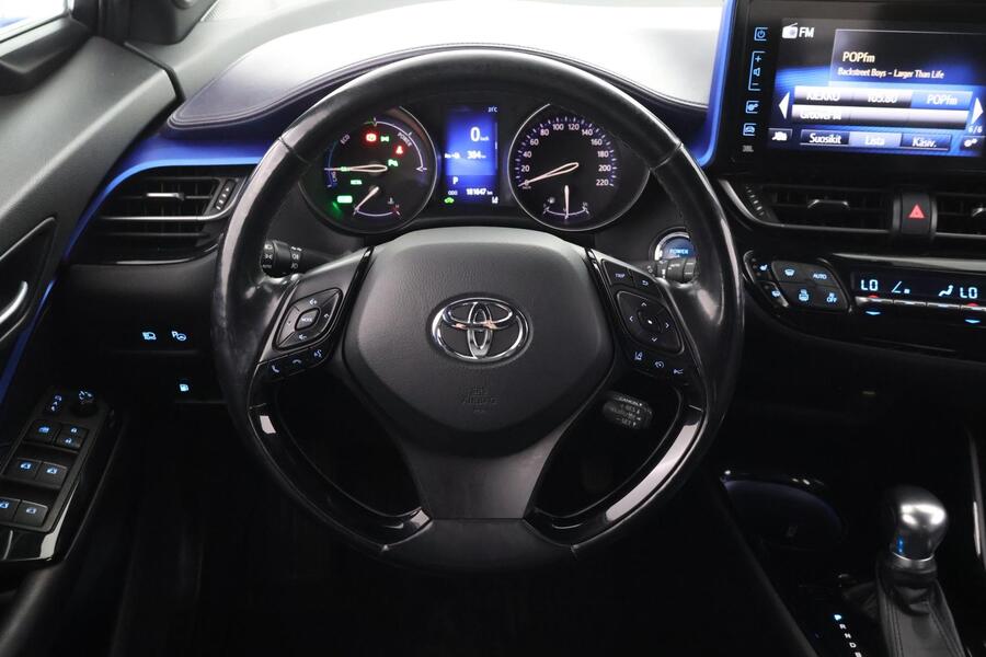 Toyota C-HR vaihtoauto