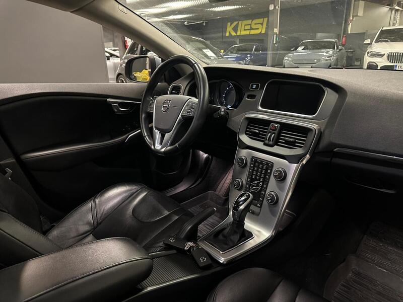 Volvo V40 vaihtoauto