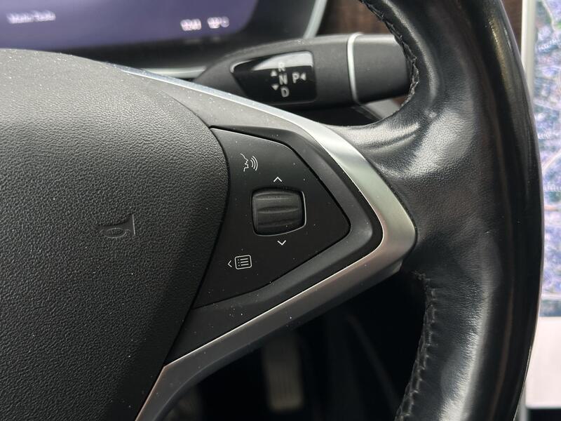 Tesla Model X vaihtoauto