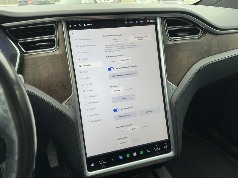 Tesla Model X vaihtoauto