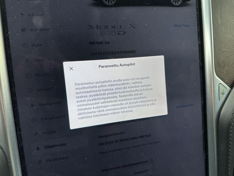 Tesla Model X vaihtoauto