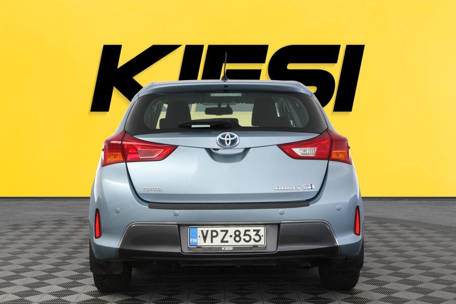 Toyota Auris vaihtoauto