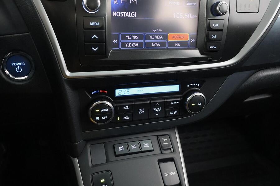 Toyota Auris vaihtoauto