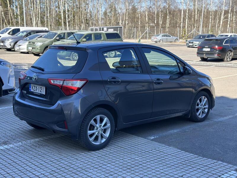 Toyota Yaris vaihtoauto
