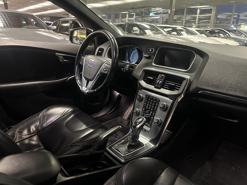 Volvo V40 vaihtoauto