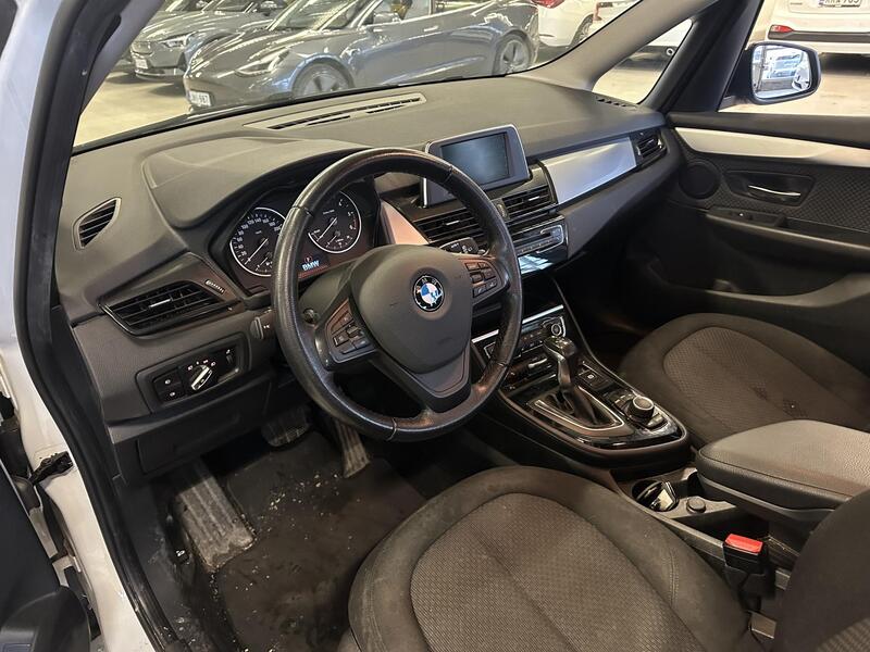 BMW 216 vaihtoauto