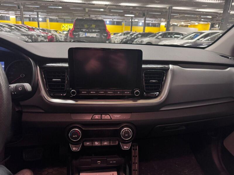 Kia Stonic vaihtoauto