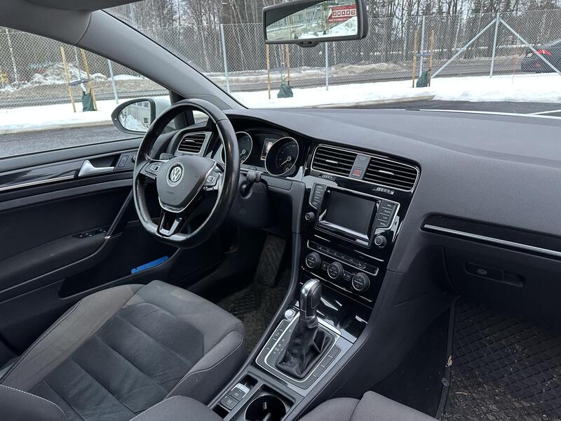 Volkswagen Golf vaihtoauto