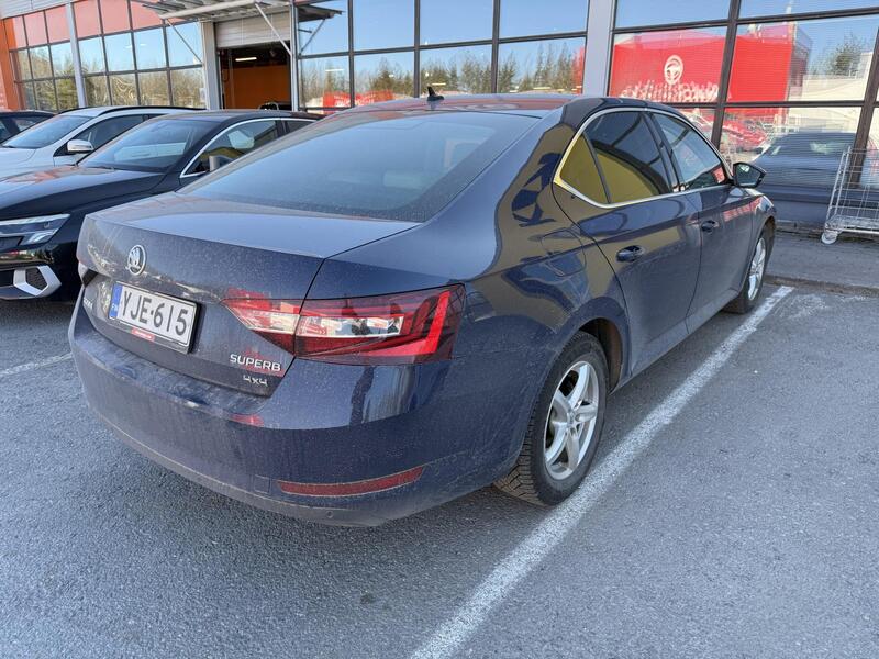 Skoda Superb vaihtoauto
