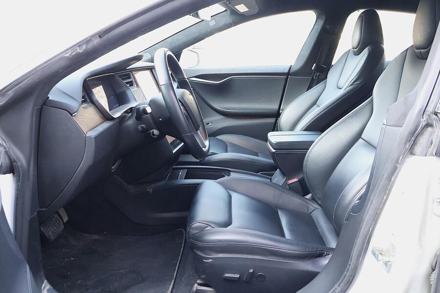 Tesla Model S vaihtoauto