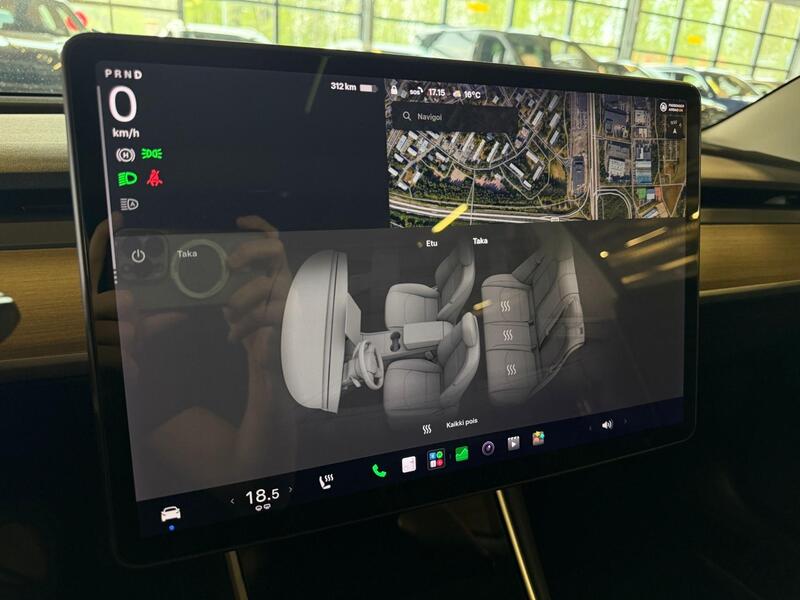 Tesla Model 3 vaihtoauto