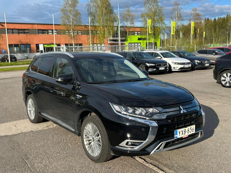 Mitsubishi Outlander PHEV vaihtoauto