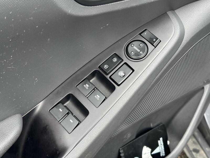 Hyundai IONIQ hybrid vaihtoauto