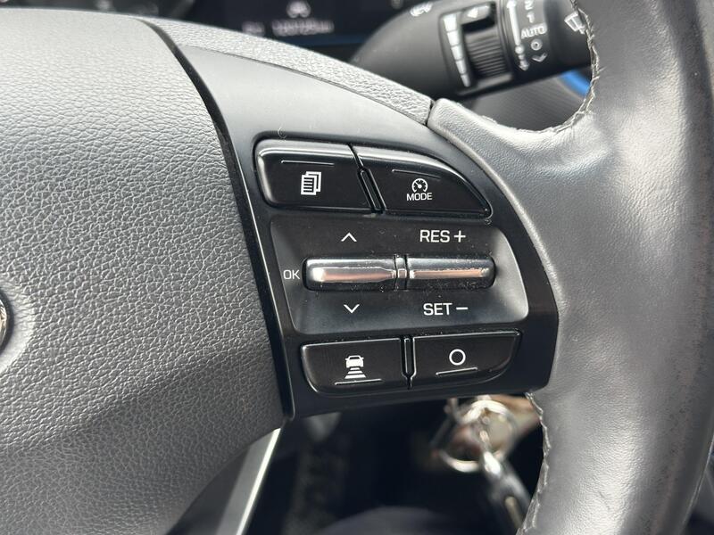 Hyundai IONIQ hybrid vaihtoauto